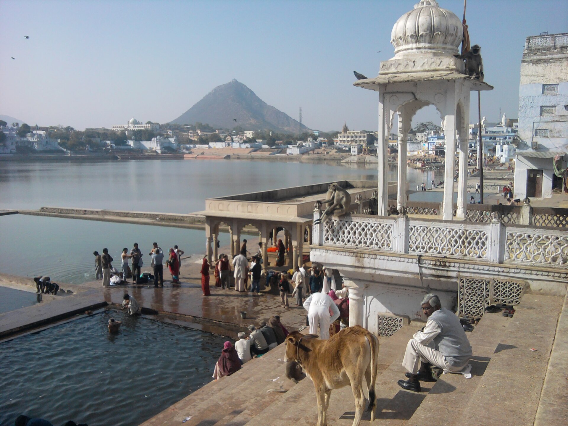 Ghats around Pushkar Lake
