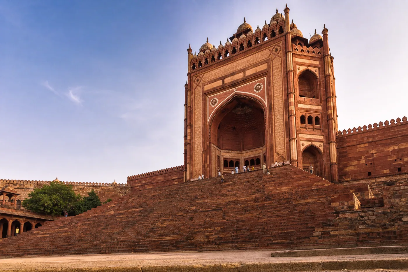 Buland Darwaza gateway and broad steps at Fatehpur Sikri